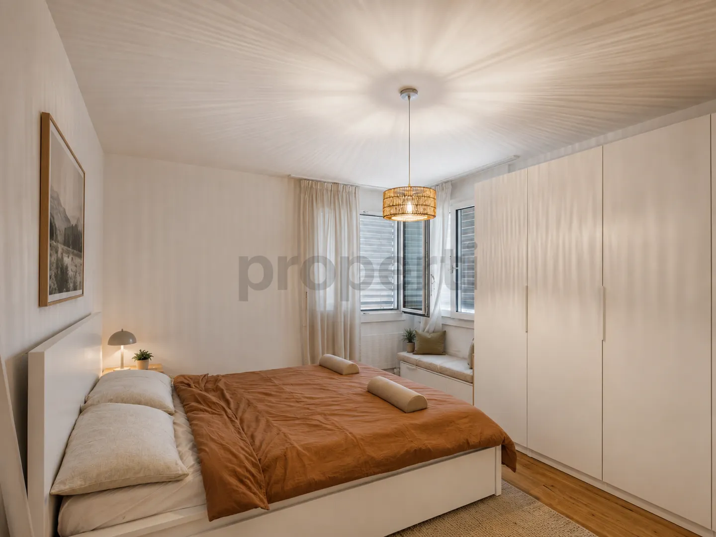 Appartamento ristrutturato di 3.5 locali con area salotto privata in giardino e servizi moderni - Foto 6 di 11