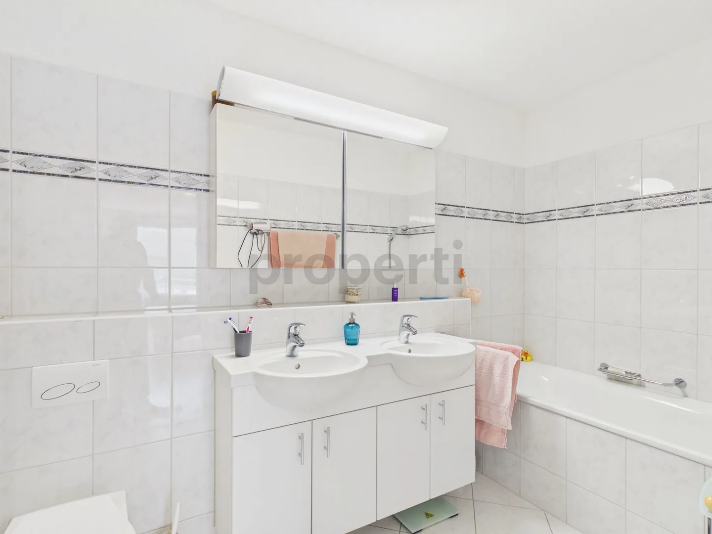 Act now: Top 3.5-room apartment in Otelfingen - rare opportunity in a prime location! - Photo 7 of 11