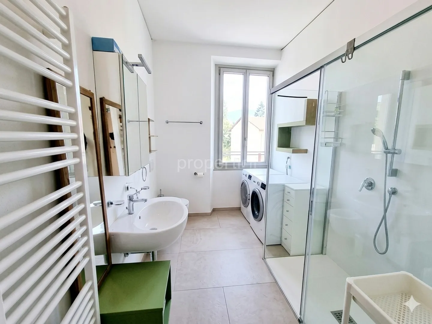 Modern city apartment in Bellinzona, TI - Photo 9 of 12