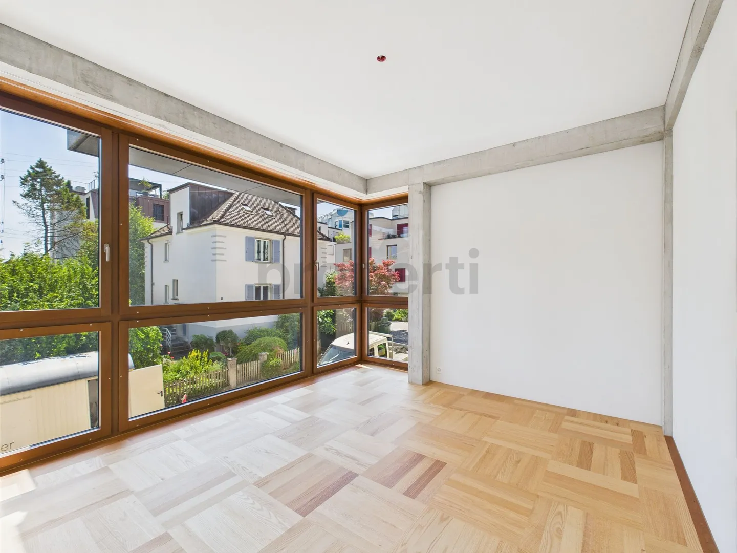 Eigentumsstandard an ruhiger und doch zentraler Lage in Zürich - Foto 8 von 13