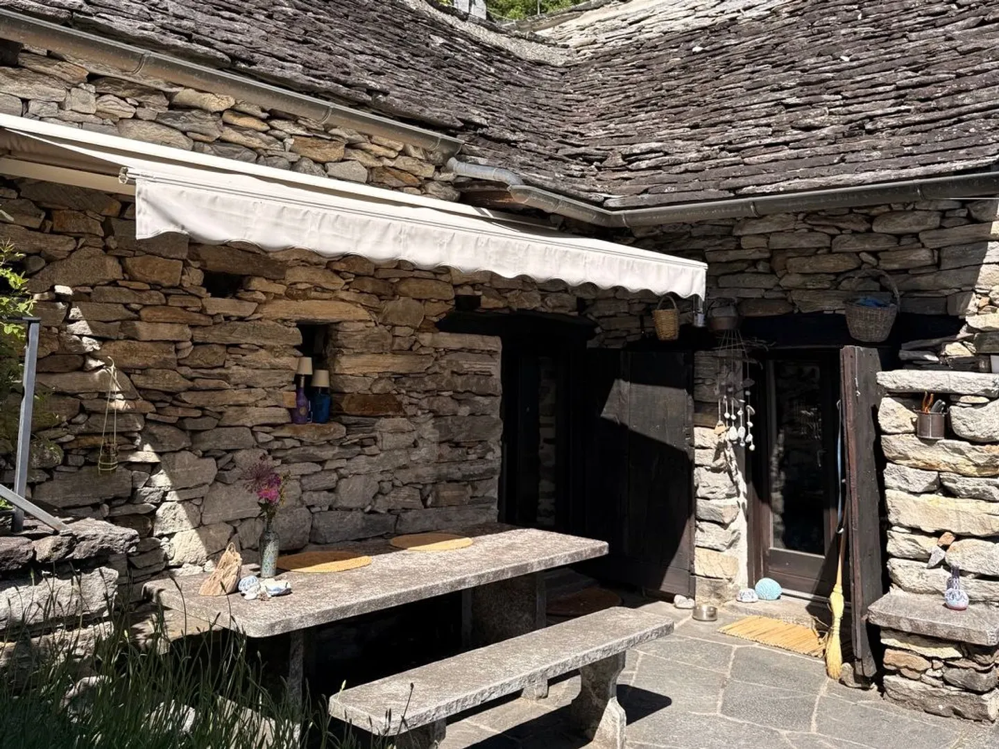 Posizione Esclusiva, Spettacolare Vista Panoramica & Area Esterna di Pregio! - Foto 7 di 10