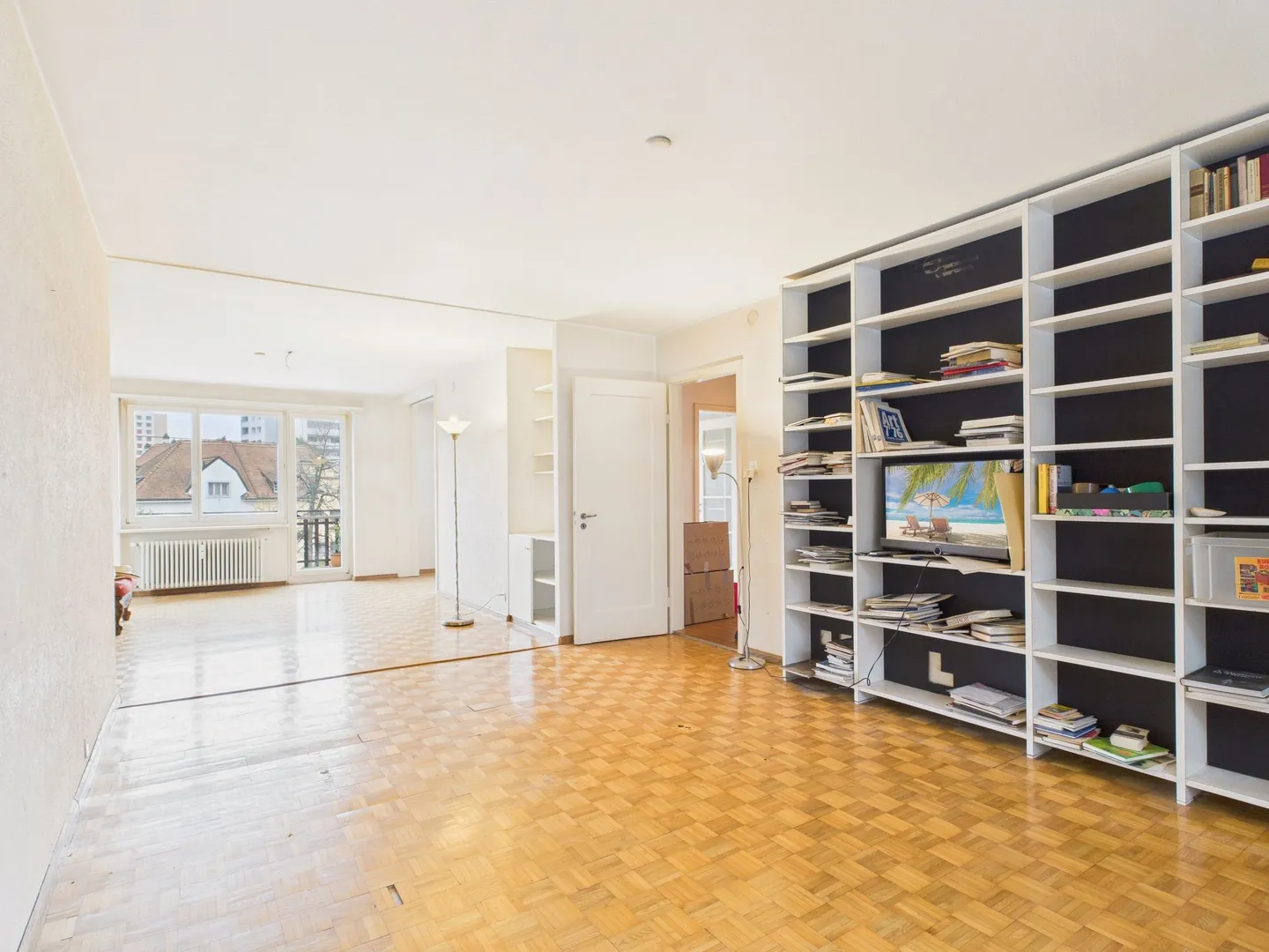 Grosszügige 5.5-Zimmer Wohnung in Allschwil - Foto 1 von 12