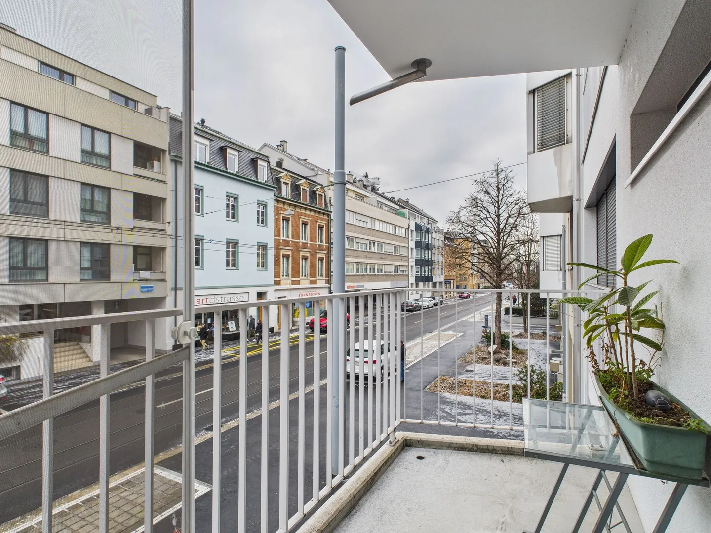 Modern 3.5-room apartment with balcony, Basel - Photo 10 of 11