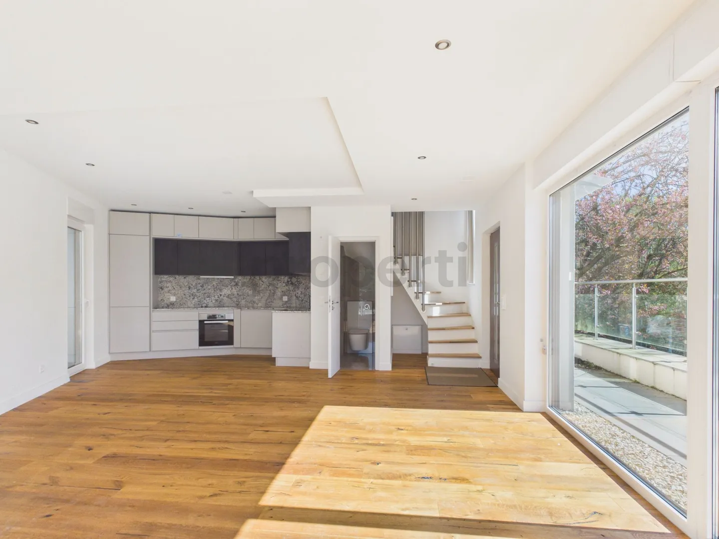 Moderne Wohnung in Rheinhalden - Foto 2 von 12