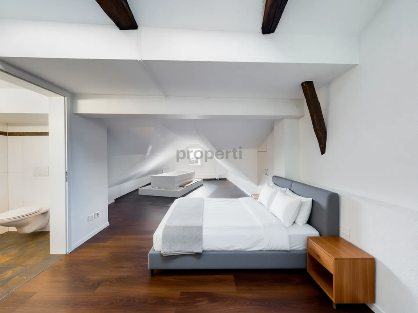 Spazioso e inondato di luce - Foto 7 di 10