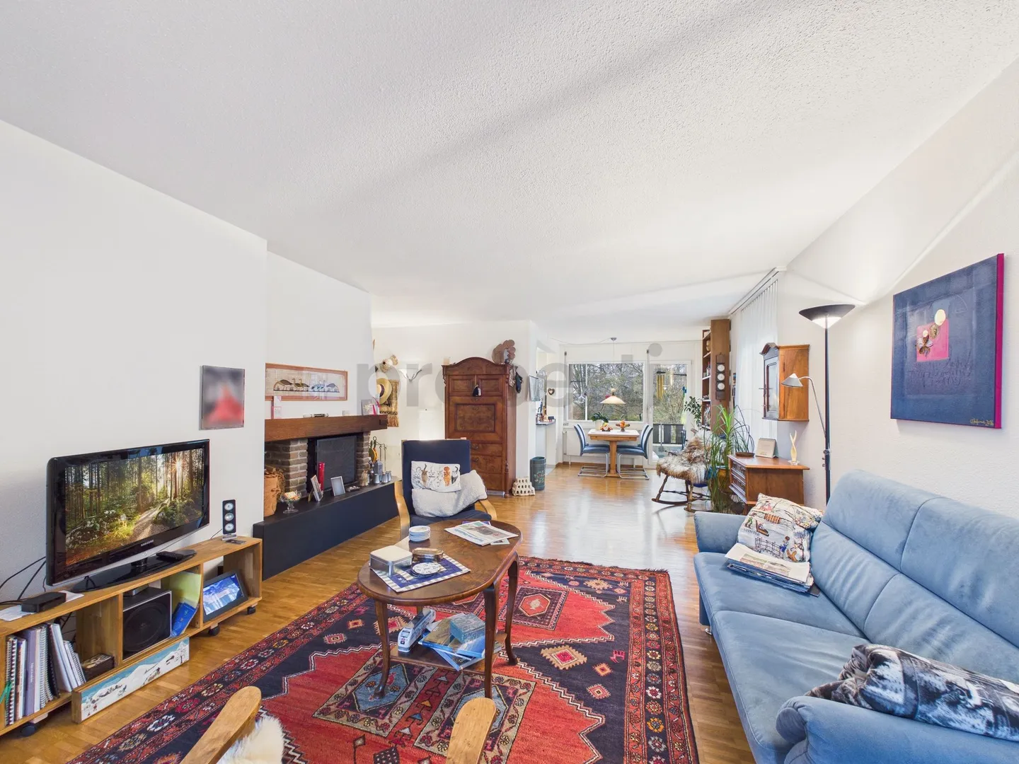 Moderno appartamento di 3,5 locali con vista sul verde a Wallisellen - Foto 2 di 10