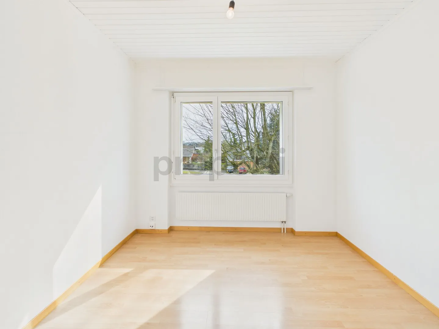 Ampio appartamento di 4,5 stanze con balcone, Bätterkinden - Foto 6 di 11