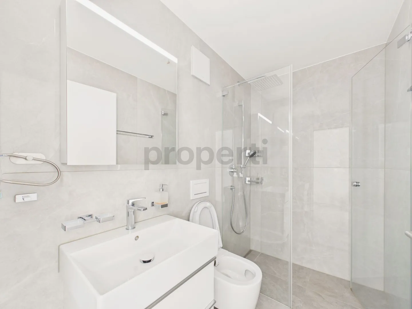 Moderno appartamento attico di 4,5 stanze con balcone, Bülach - Foto 8 di 13