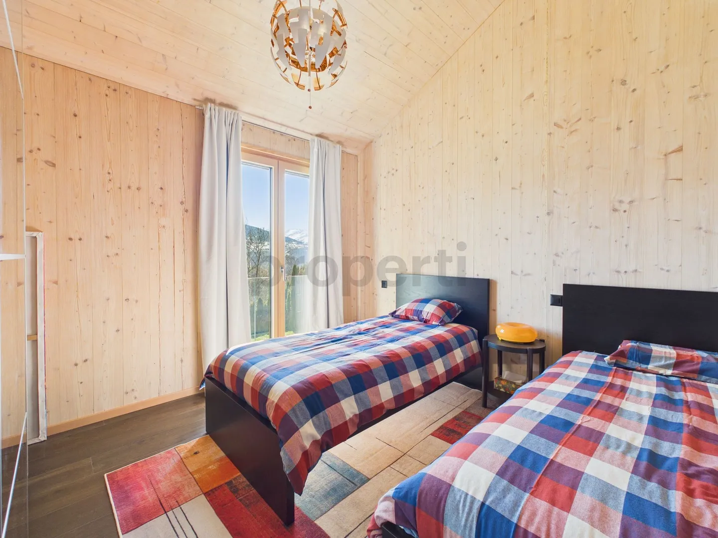 Moderne 5,5-Zimmer-Reihenhaus mit Parkplatz, Lens - Foto 9 von 13