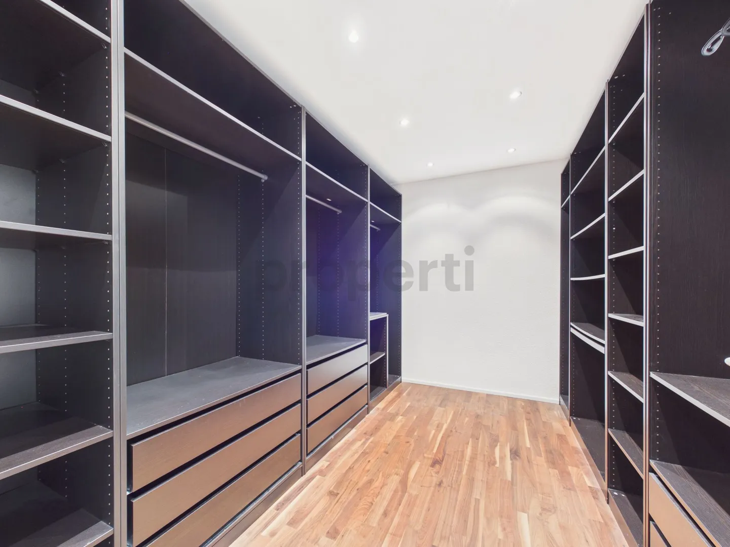 Grosszuegige 5.5-Zimmer-Wohnung mit Balkon, Wilen b. Wil - Photo 7 sur 13