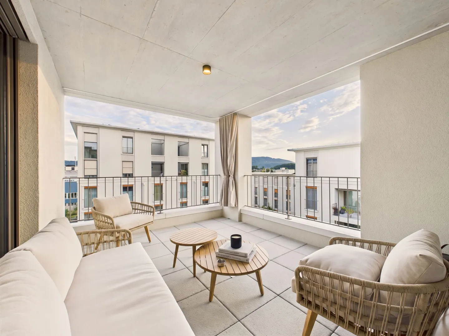 Attique de Luxe avec Terrasse - Photo 5 sur 12