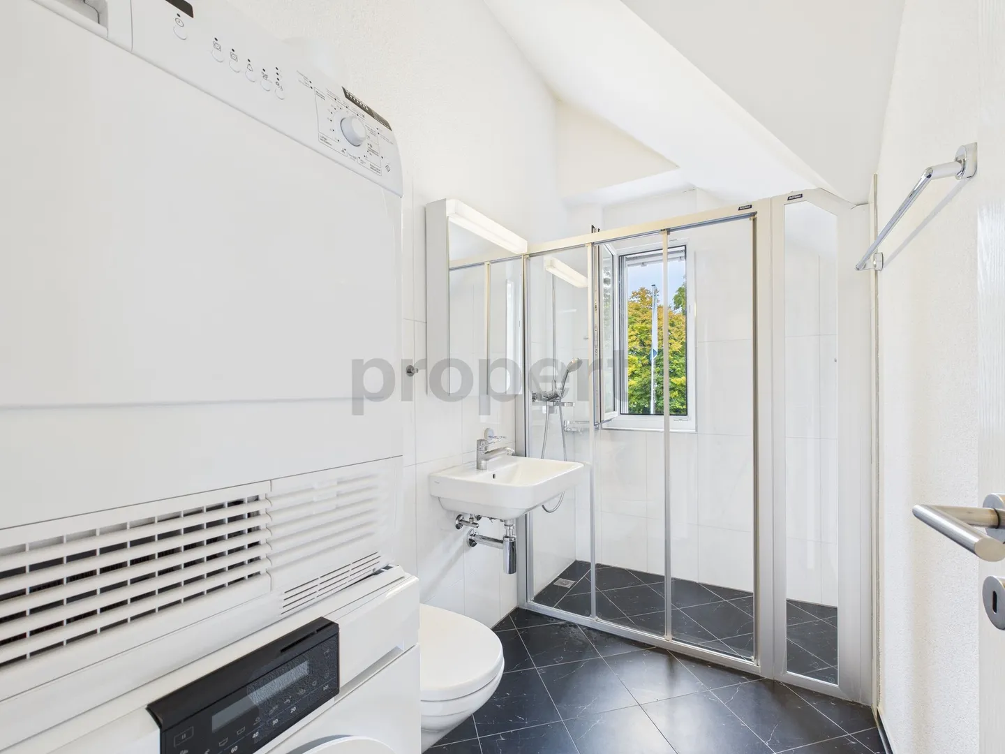 Spacious 4.5-room apartment in Wallisellen - Photo 11 of 13