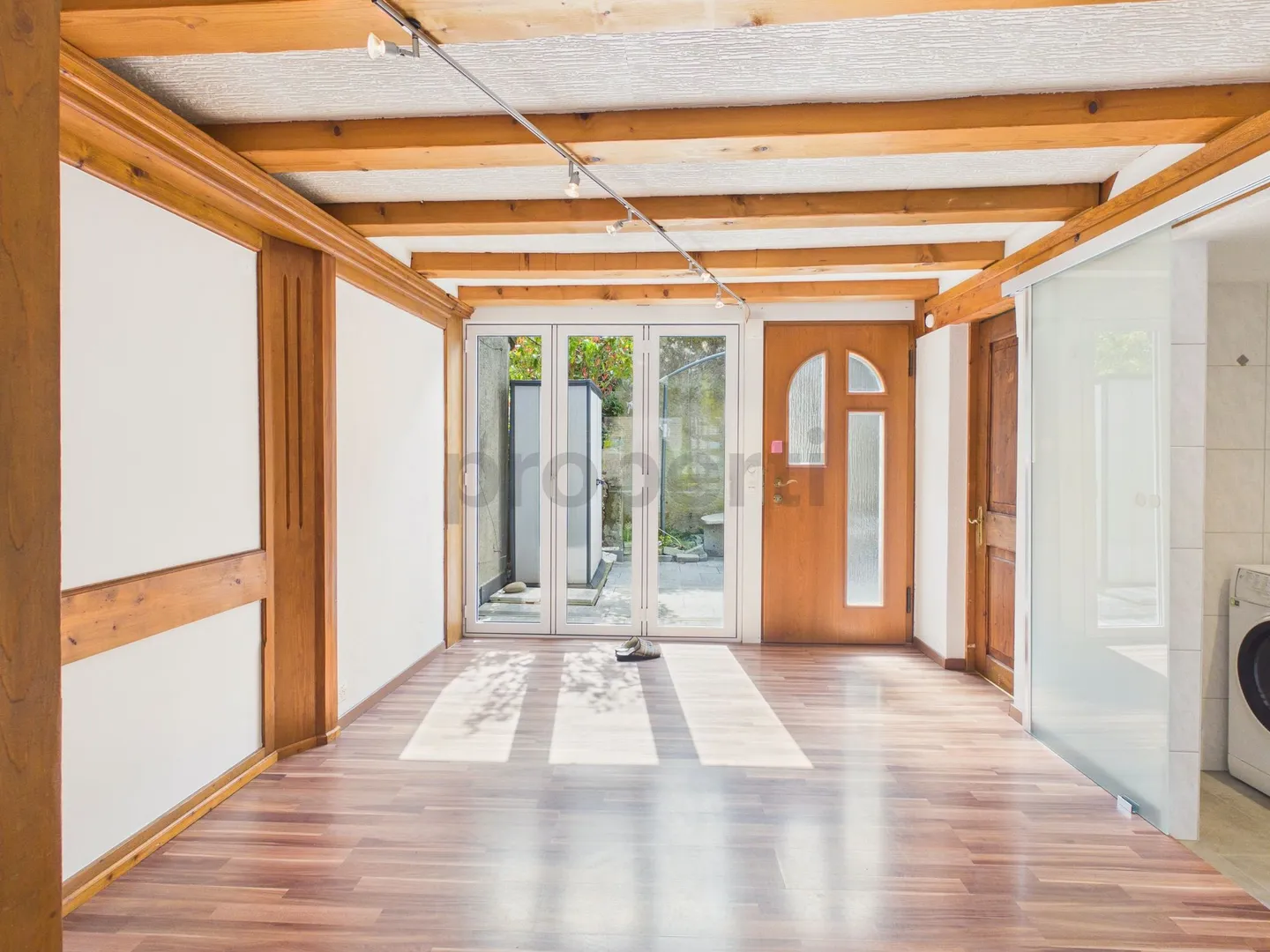 Appartement en duplex moderne de 4,5 pièces avec ambiance élégante à Sisseln - Photo 4 sur 13