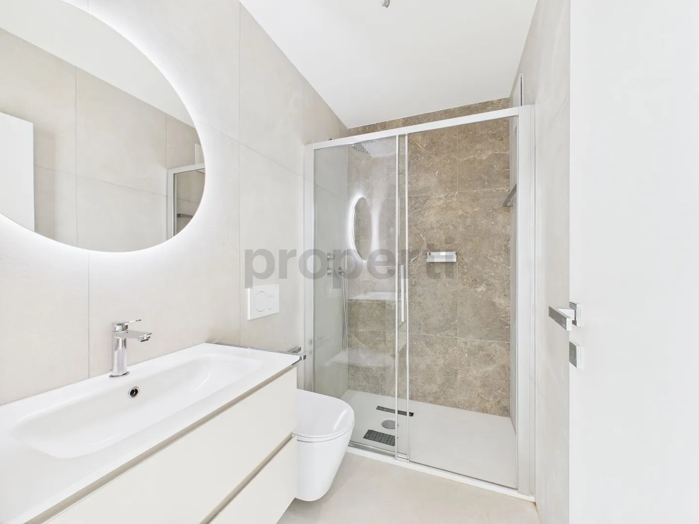 Modernes 4 1/2-Zimmer-Apartment im Erdgeschoss in Avegno im Valle Maggia - Foto 11 von 13