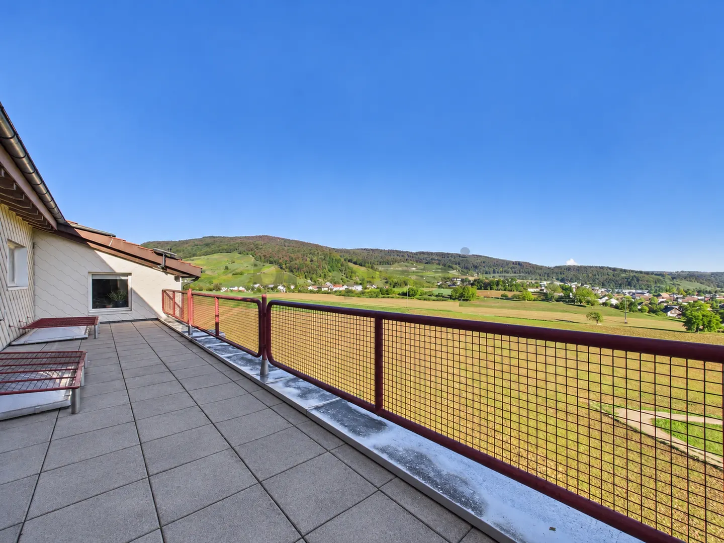 Exclusive Attic Penthouse with Dream Terraces - Panoramic View over the Rooftops - Photo 12 of 13