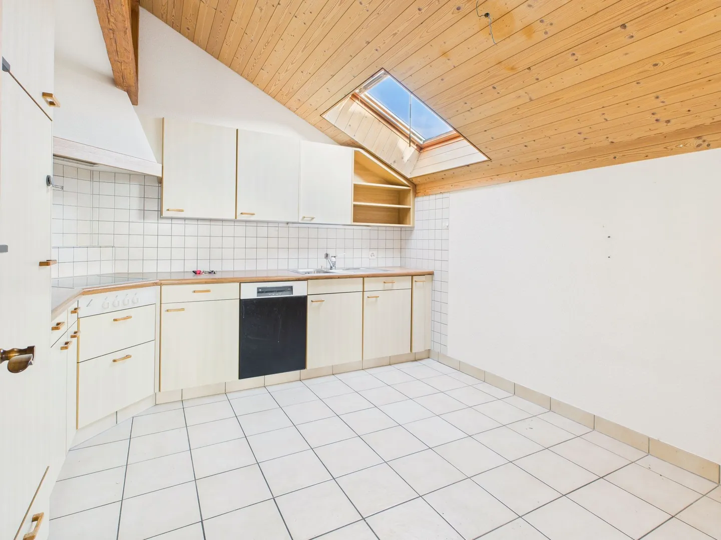 4.5-Zimmer-Wohnung im 3. Obergeschoss im Zentrum von Ruswil - Foto 2 di 11