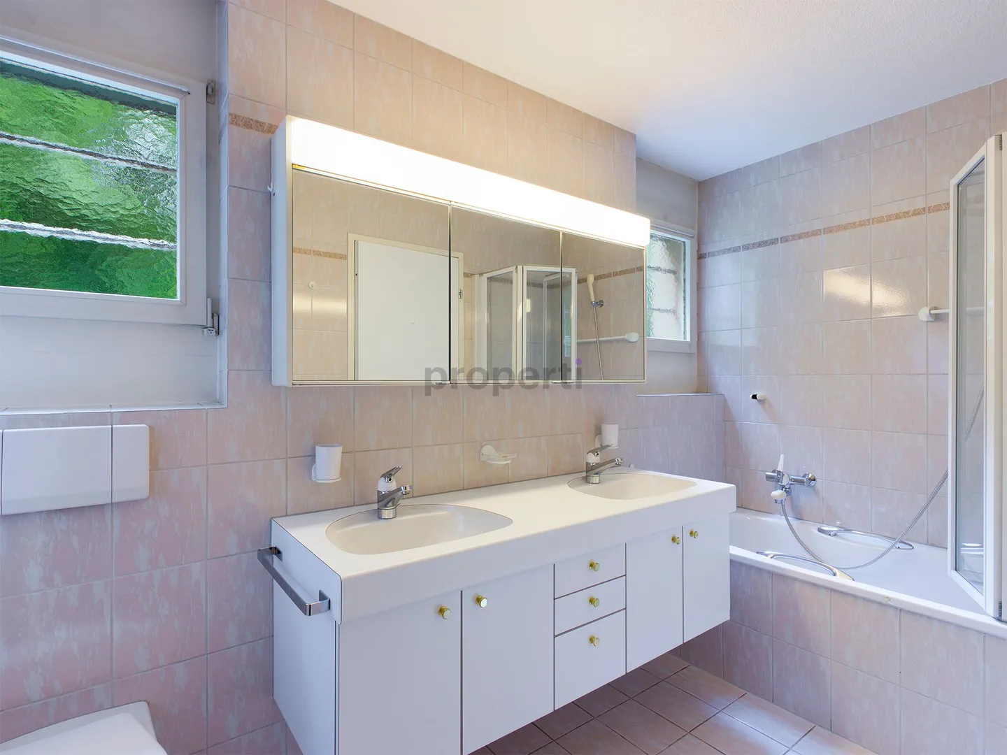 Appartement spacieux de 4,5 pièces à Frauenfeld avec finition de haute qualité - Photo 9 sur 13