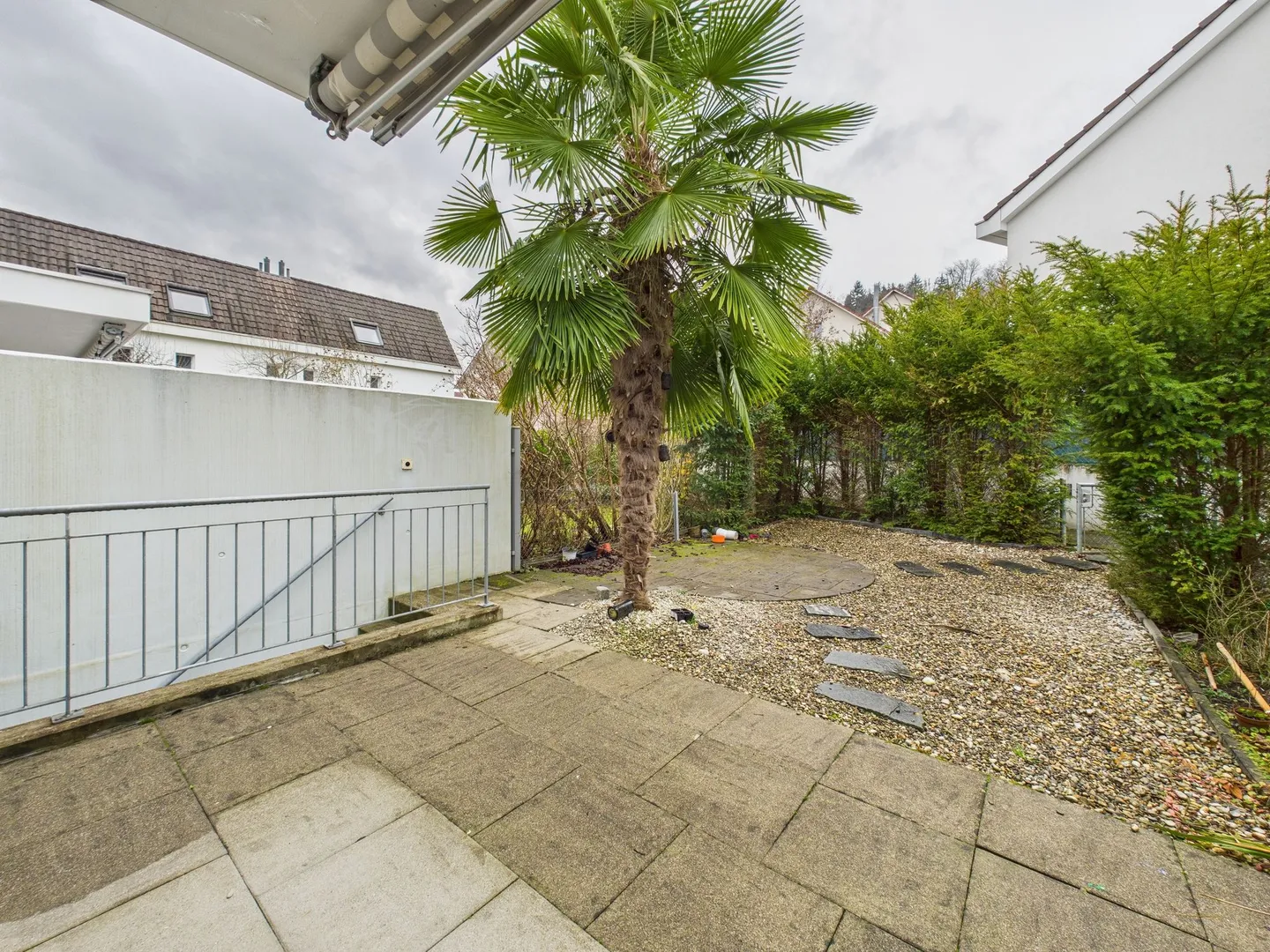 Modern 6.5-Room Single-Family House in Reinach - Photo 11 of 12