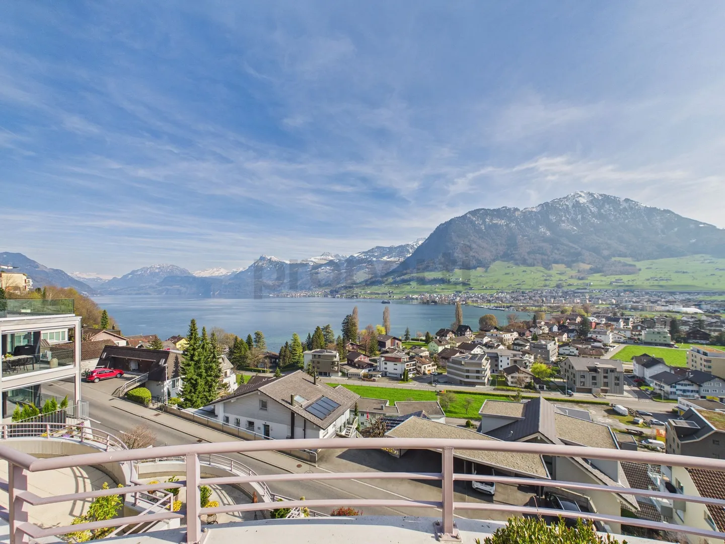 Elegant 6.5-Room Apartment - Photo 1 of 13