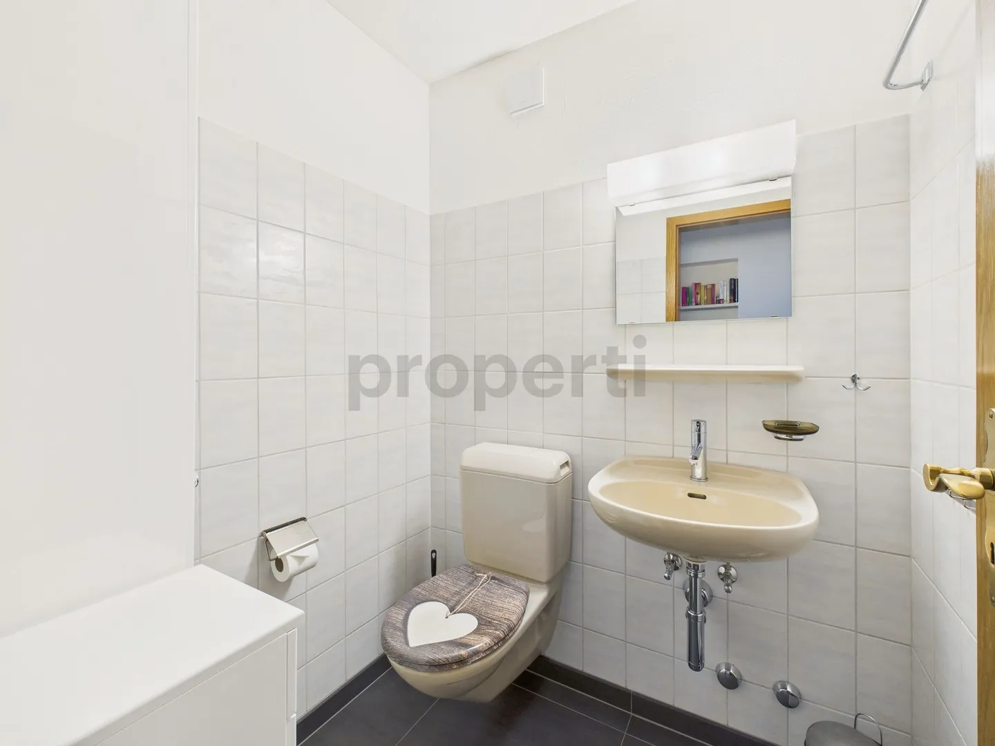 Charmante 3.5-Zimmer Wohnung mit Terrasse in Churwalden - Photo 9 of 11