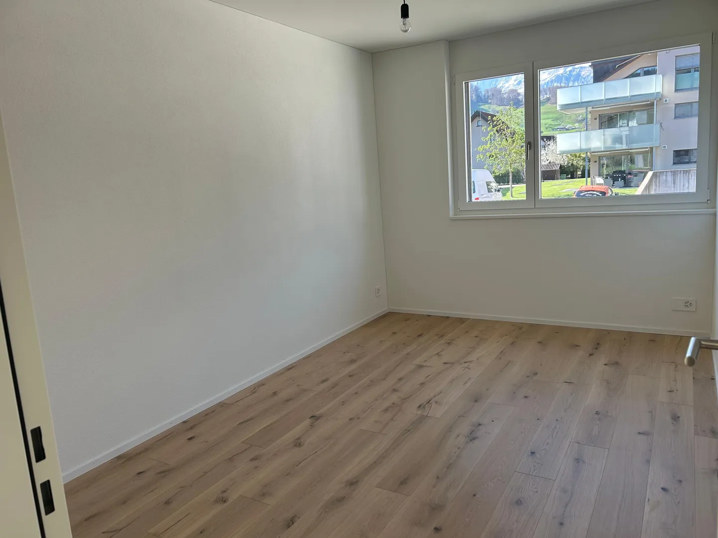 Moderne 3.5-Zimmer-Wohnung in Flums - Foto 7 von 12