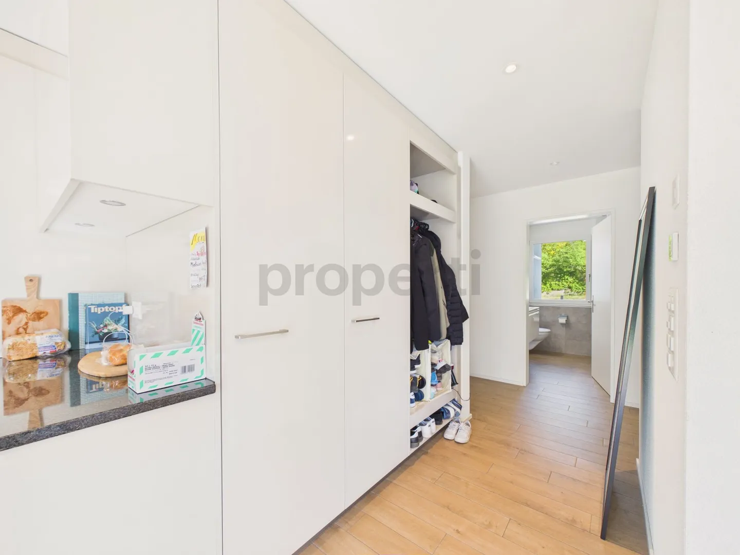 Moderne 2.5-Zimmer-Wohnung in Täuffelen - Foto 8 von 13