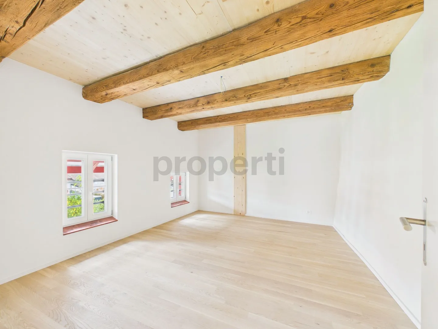 Appartement unique de 3,5 pièces avec caractère historique - Photo 8 sur 11