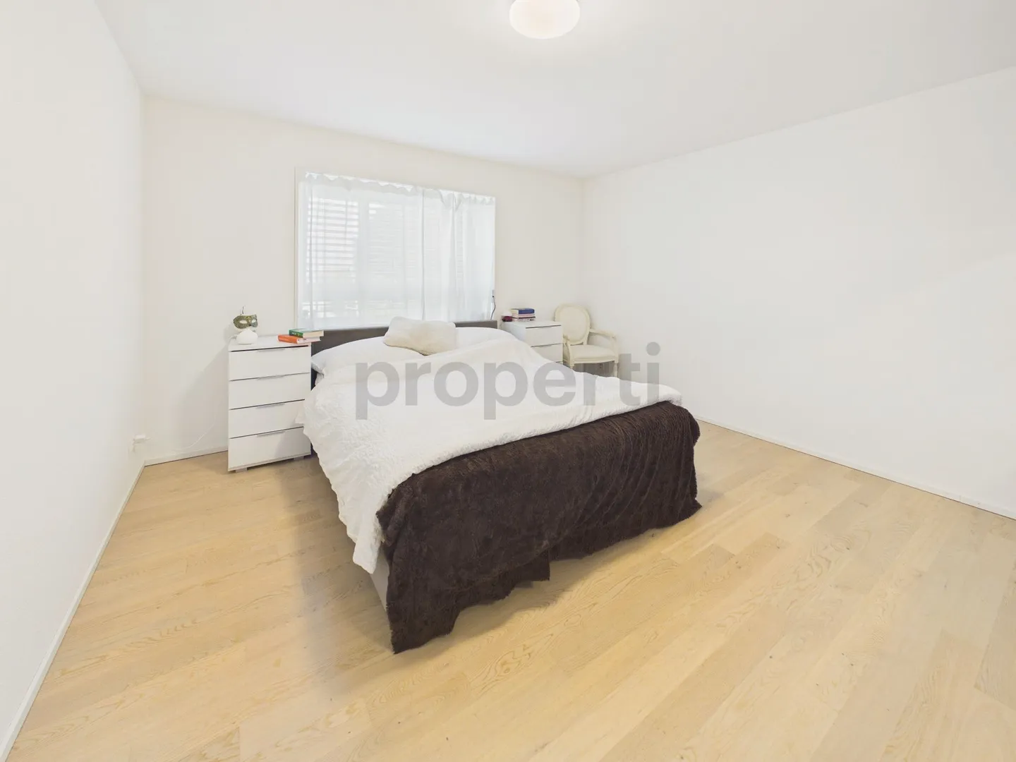 Completely renovated, light-flooded &amp; quietly located stylish 4.5-room apartment - Photo 6 of 13