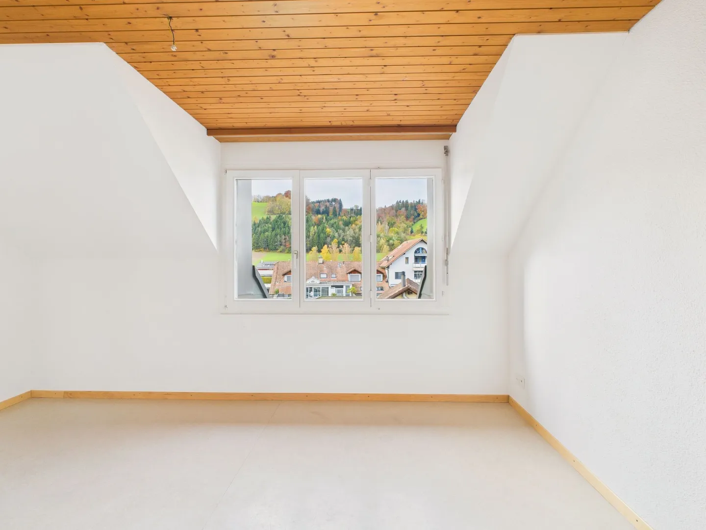 Newly renovated 4.5 room apartment in Gettnau - Photo 7 of 11