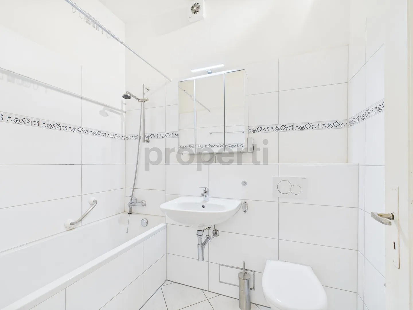 Attractive property with 3.5 rooms in Basel - Photo 6 of 7