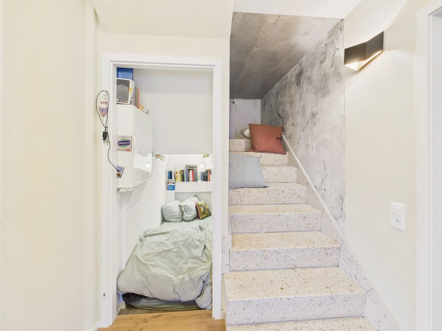 Dreamlike 3.5-room terrace apartment with a view of Lake Zurich in Wädenswil - Photo 7 of 12