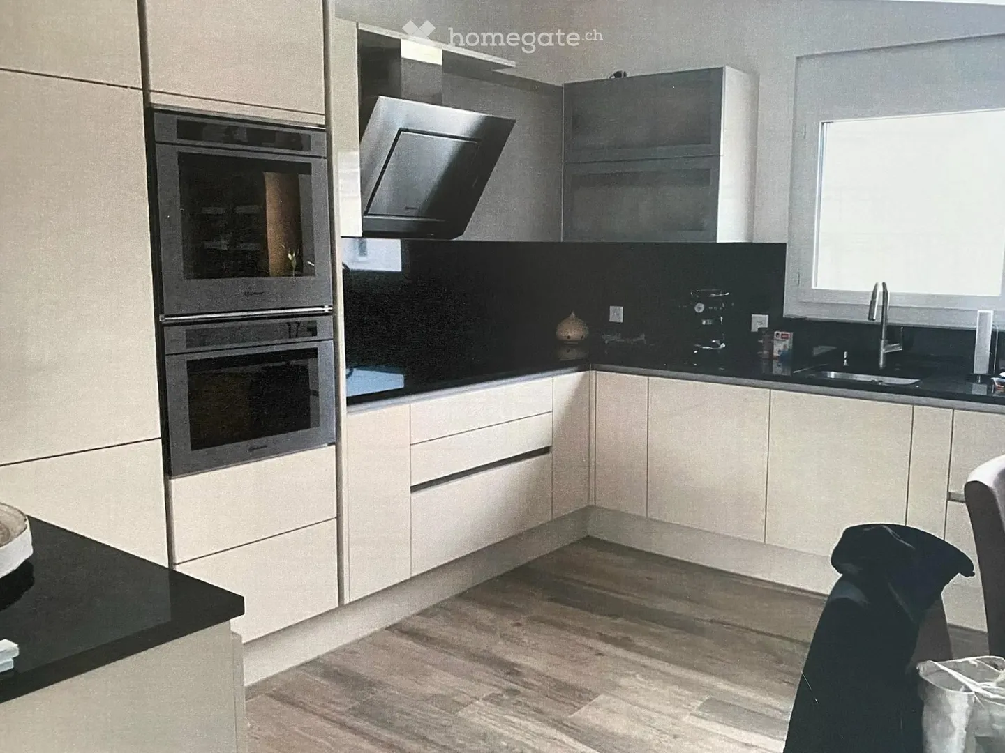 Appartement moderne 3 pièces avec grande terrasse à Neuenegg - Photo 4 sur 9