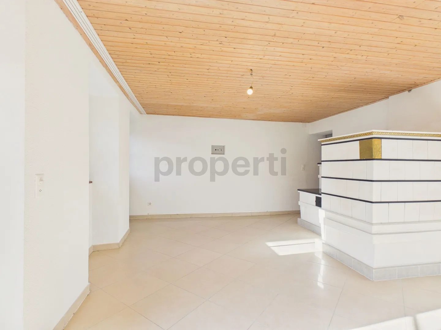 Casa colonica di 4 stanze vicino a scuole e mezzi pubblici, Wegenstetten - Foto 2 di 9