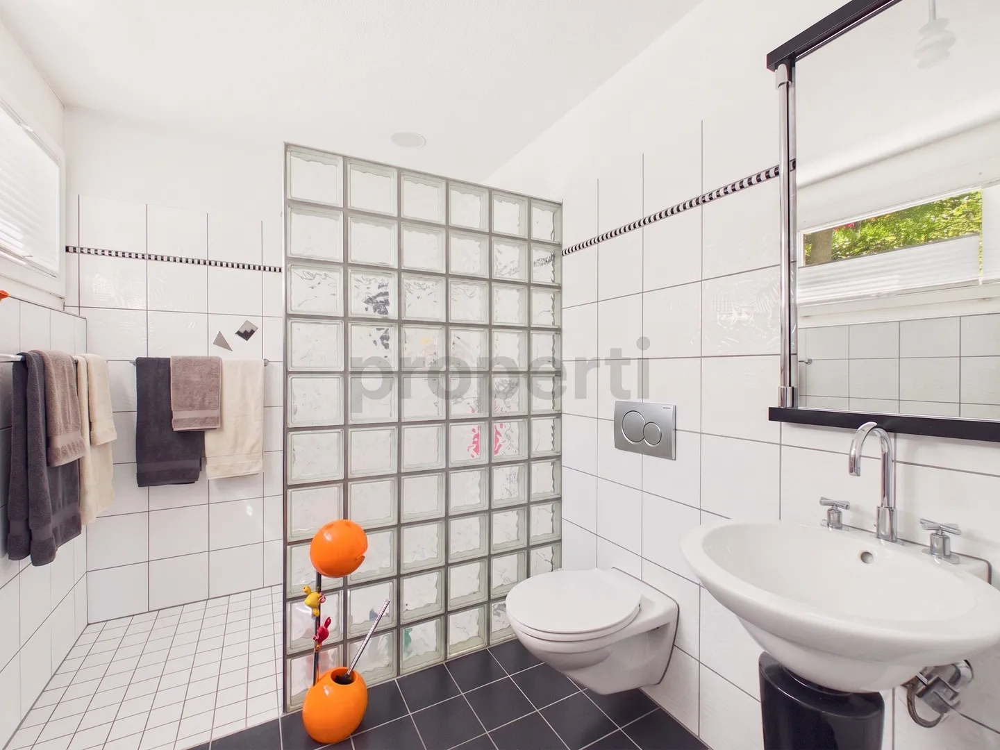 Modernes 6.5-Zimmer-Einfamilienhaus mit grosszügigem Garten, Hagenbuch ZH - Foto 9 di 13