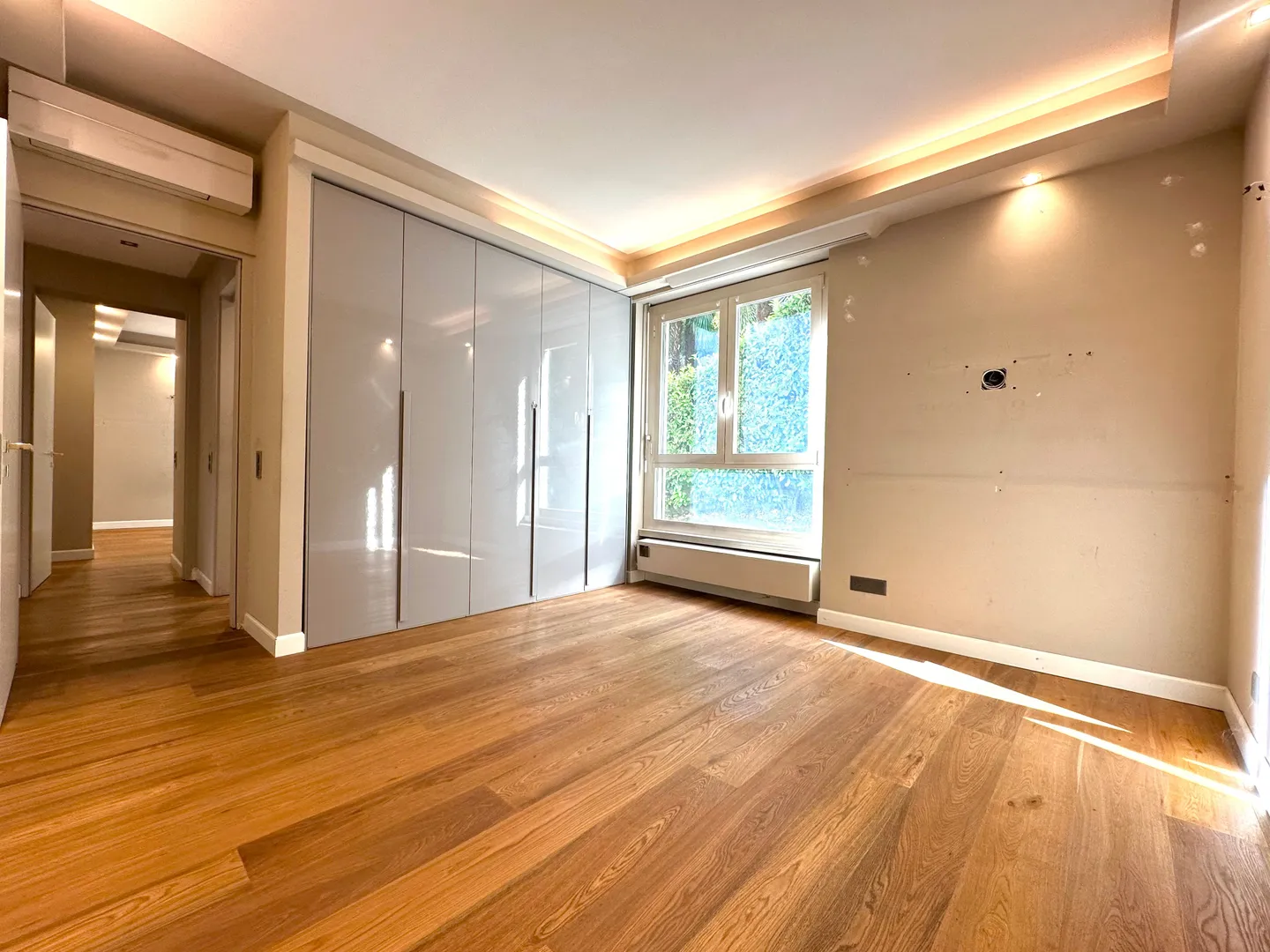 Spacious 4.5-room apartment in Lugano - Your new home in Ticino - Photo 5 of 10