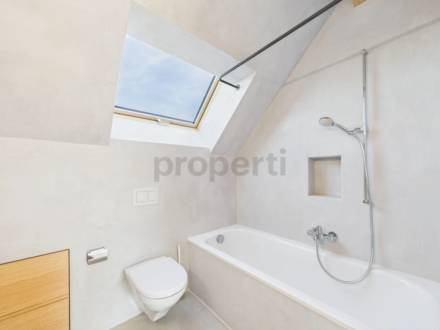 Charming completely renovated 4-room old apartment in the quiet village center of Fägswil near Rüti - Photo 9 of 12