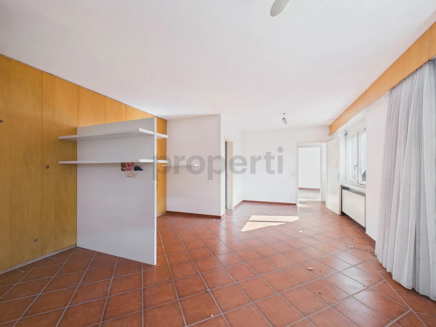 Stunning View over the Morobbia Valley, Garden with Pergola & Renovation Potential! - Photo 4 of 12