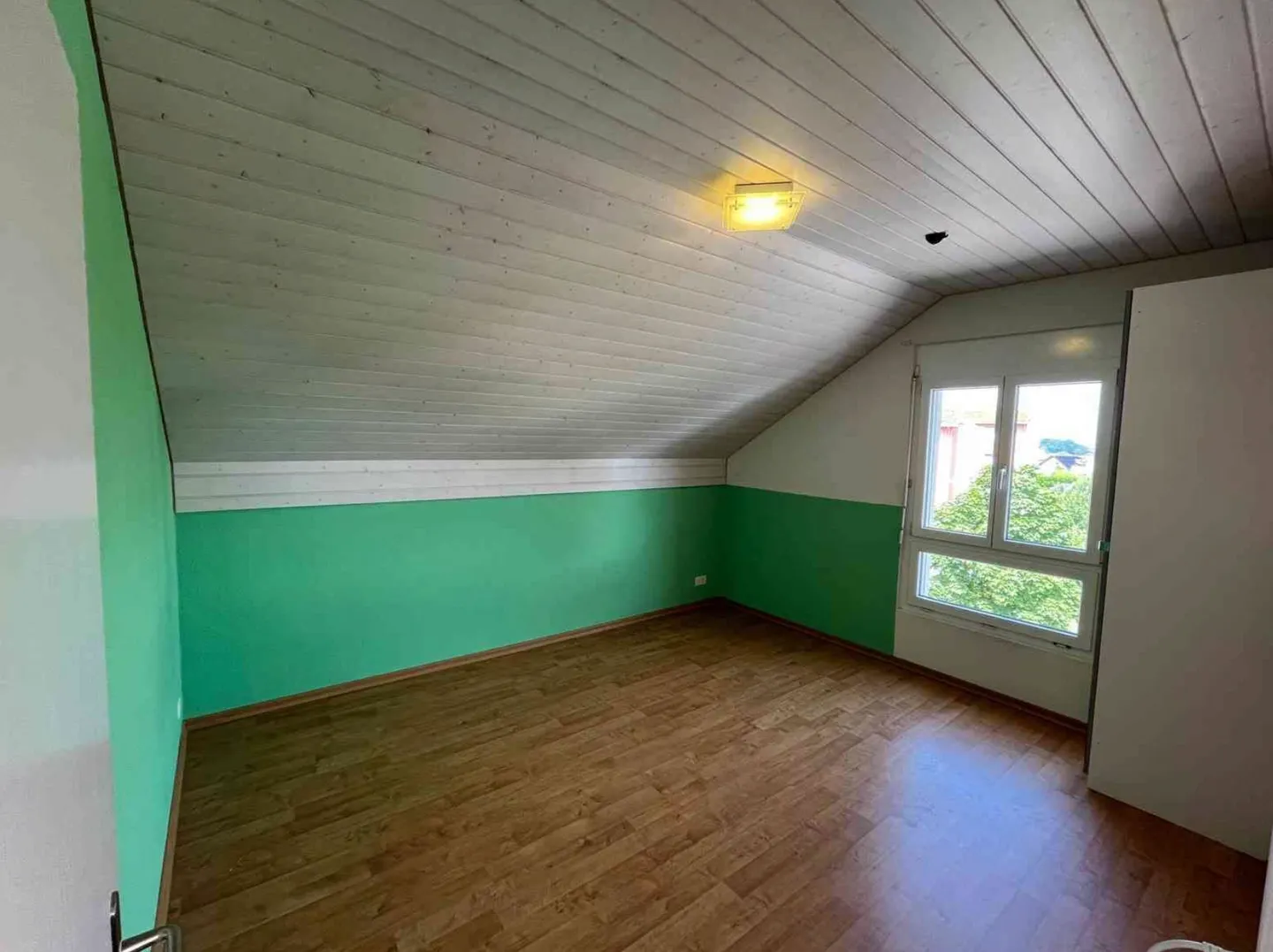 Exquisites Einfamilienhaus in der Schweiz - Foto 5 von 9