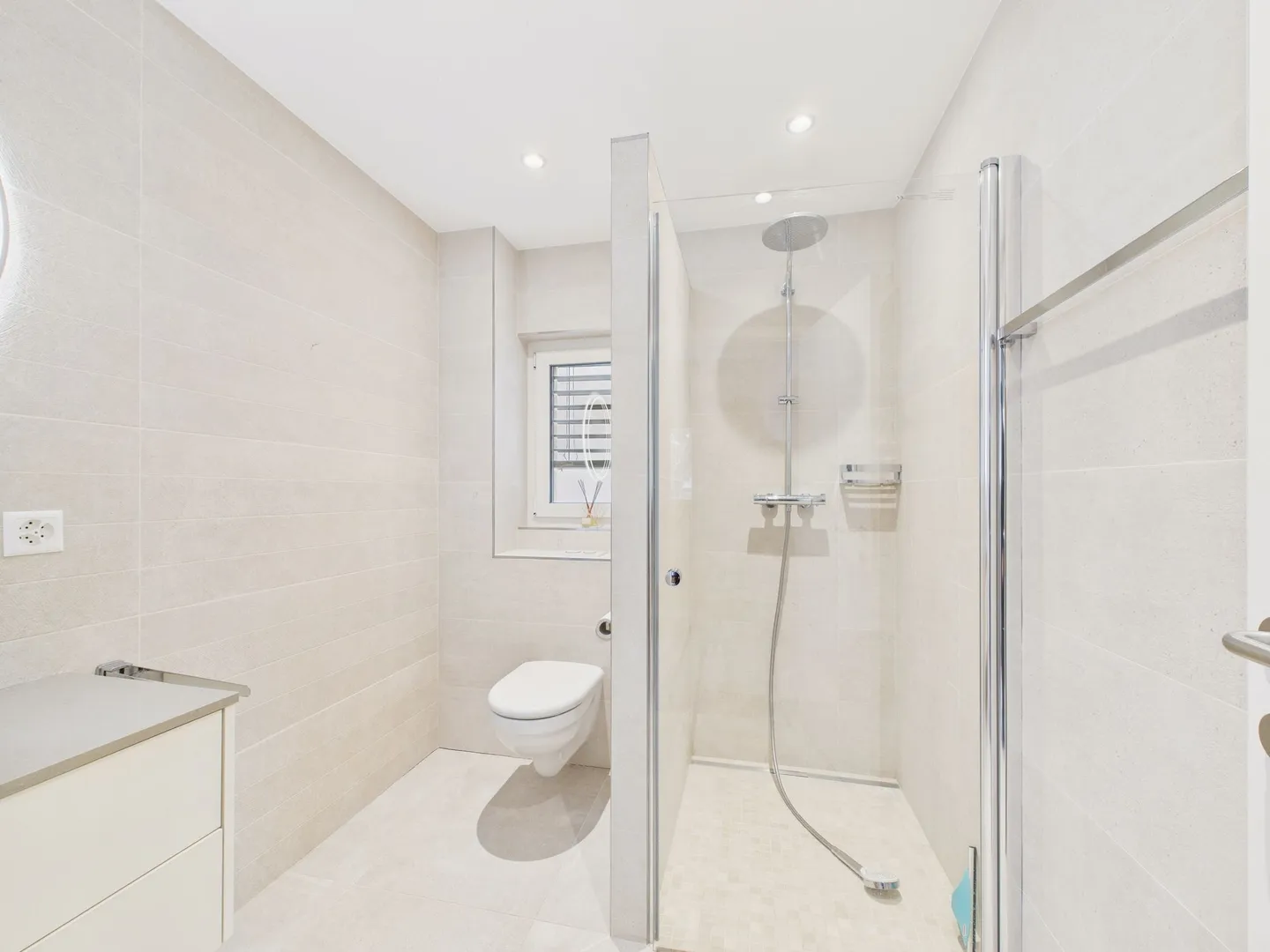 Elegance, space and light in Bière - The modern family home par excellence - Photo 11 of 13