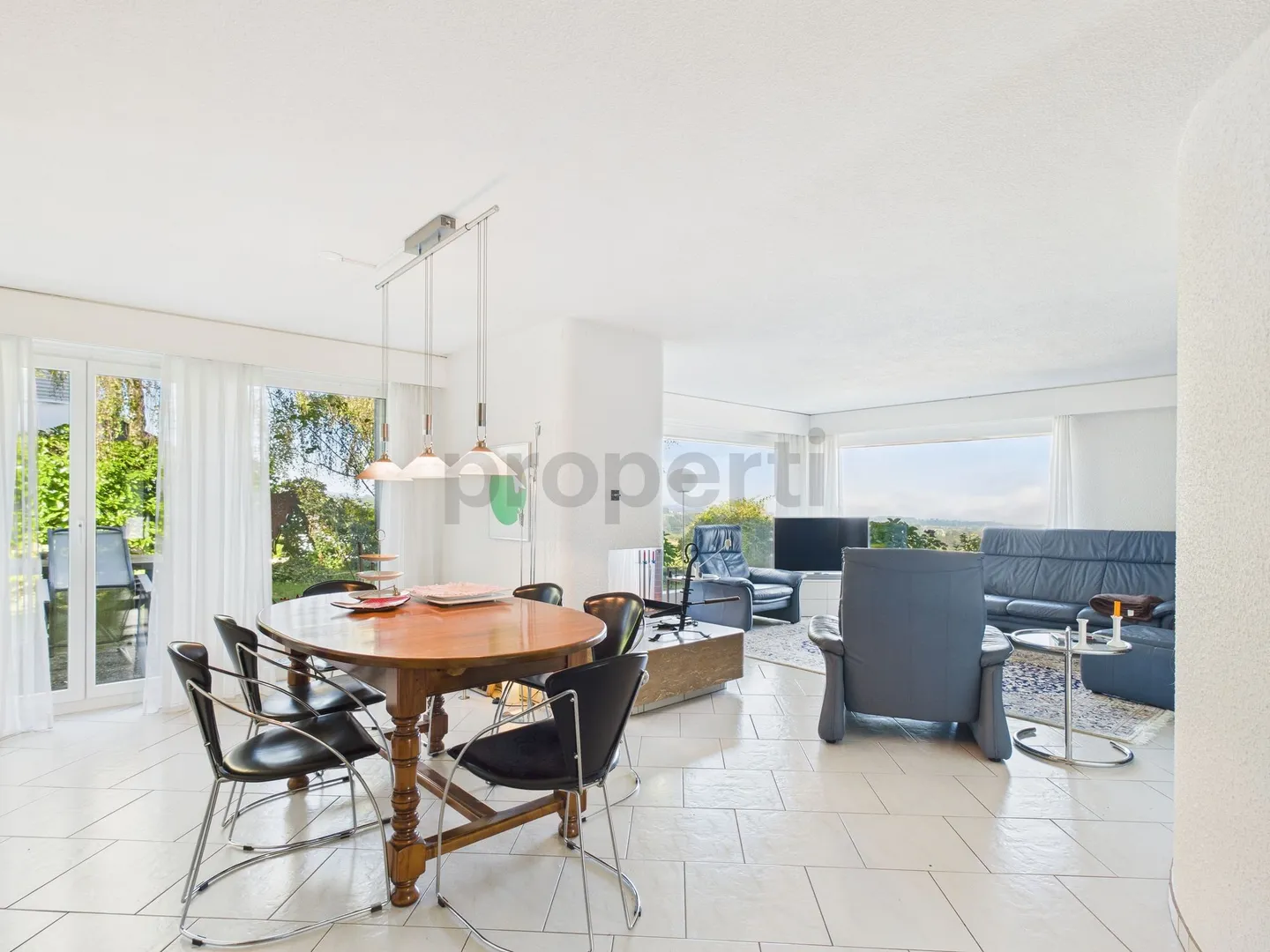 Moderne 6.5-Zimmer Einfamilienhaus mit Seeblick an ruhiger Lage in Untereggen - Foto 4 di 13