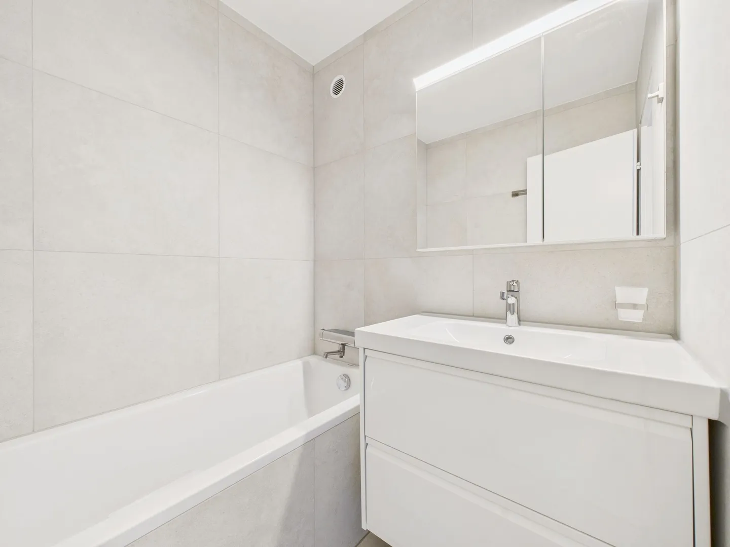 Bright 3.5-room apartment with balcony in Brugg - Photo 7 of 11