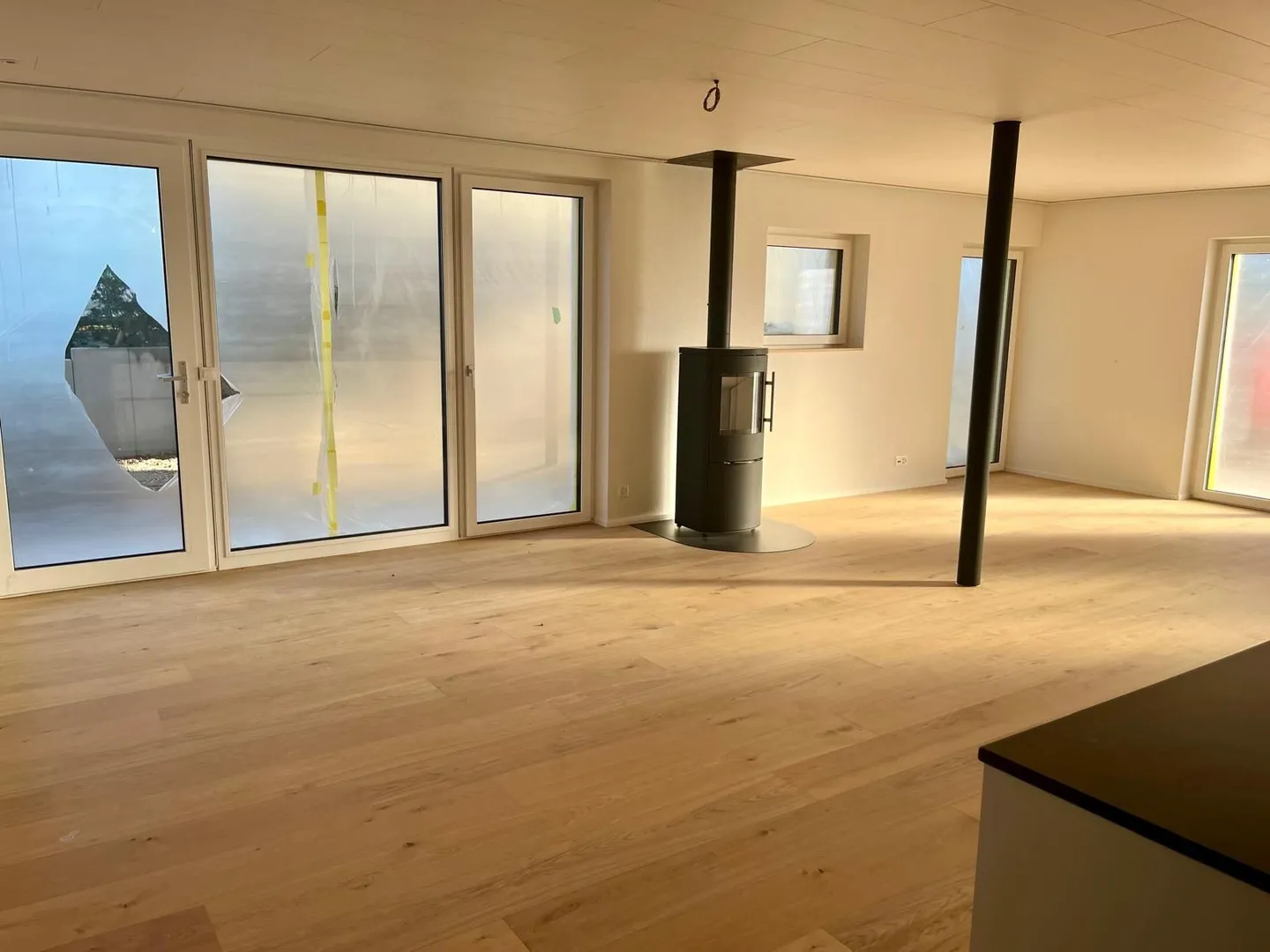 Appartement moderne de 4,5 pièces avec des connexions idéales à Rohrbachgraben - Photo 2 sur 11