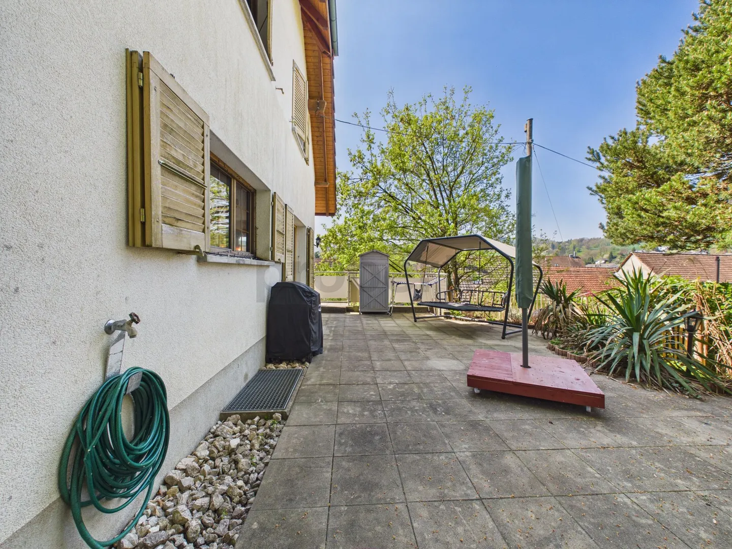 Exklusives Haus mit Aussenbereich & Sauna - Foto 7 von 13