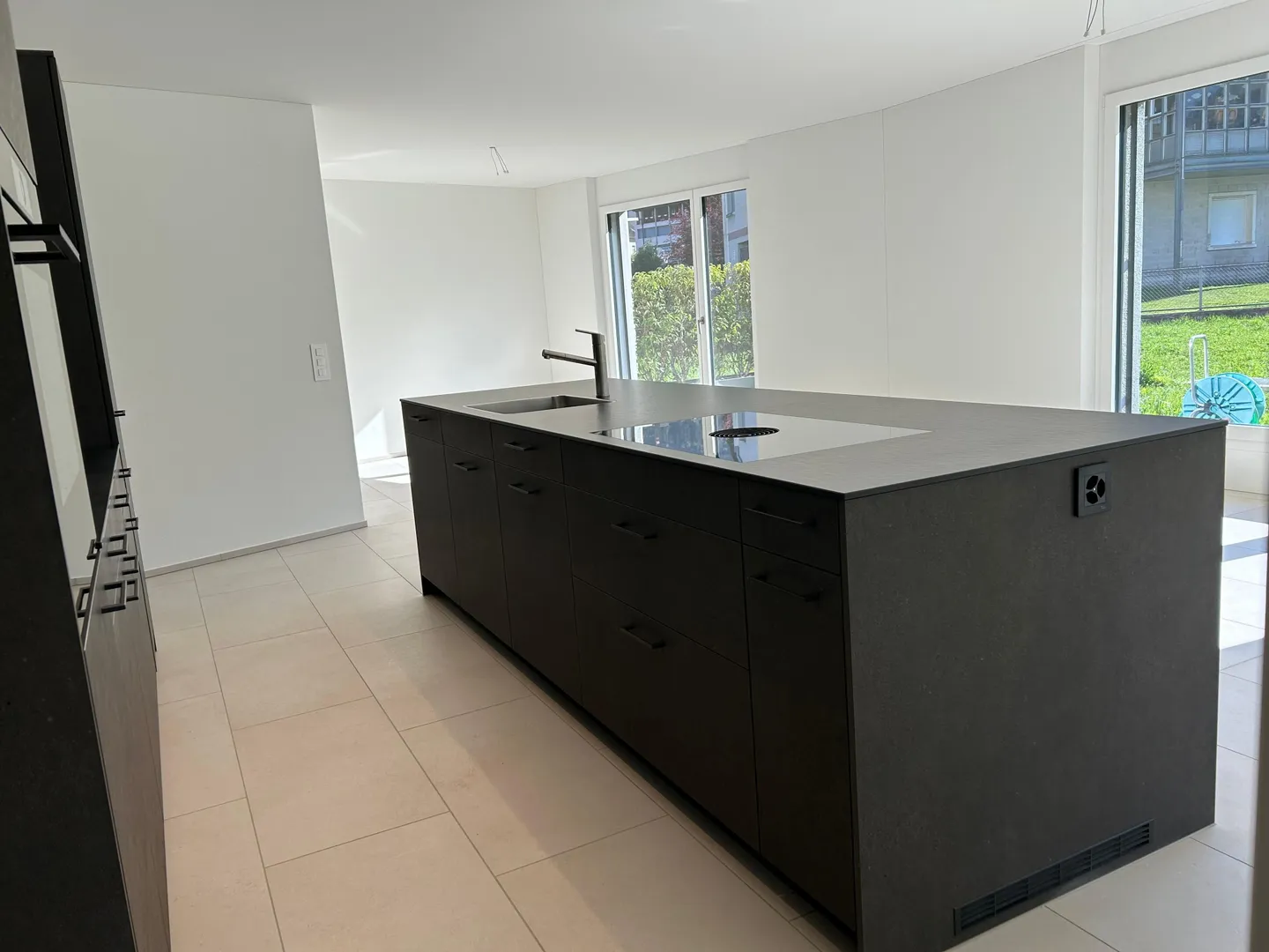 Moderne 3.5-Zimmer-Wohnung in Flums - Foto 2 von 12