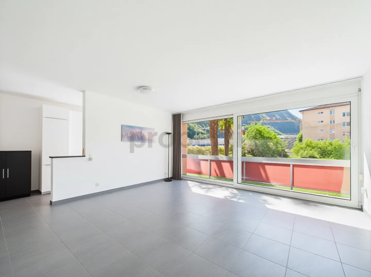 Renovierte 3.5-Zimmer-Wohnung - Zentrale Lage in Biasca - Foto 4 von 13