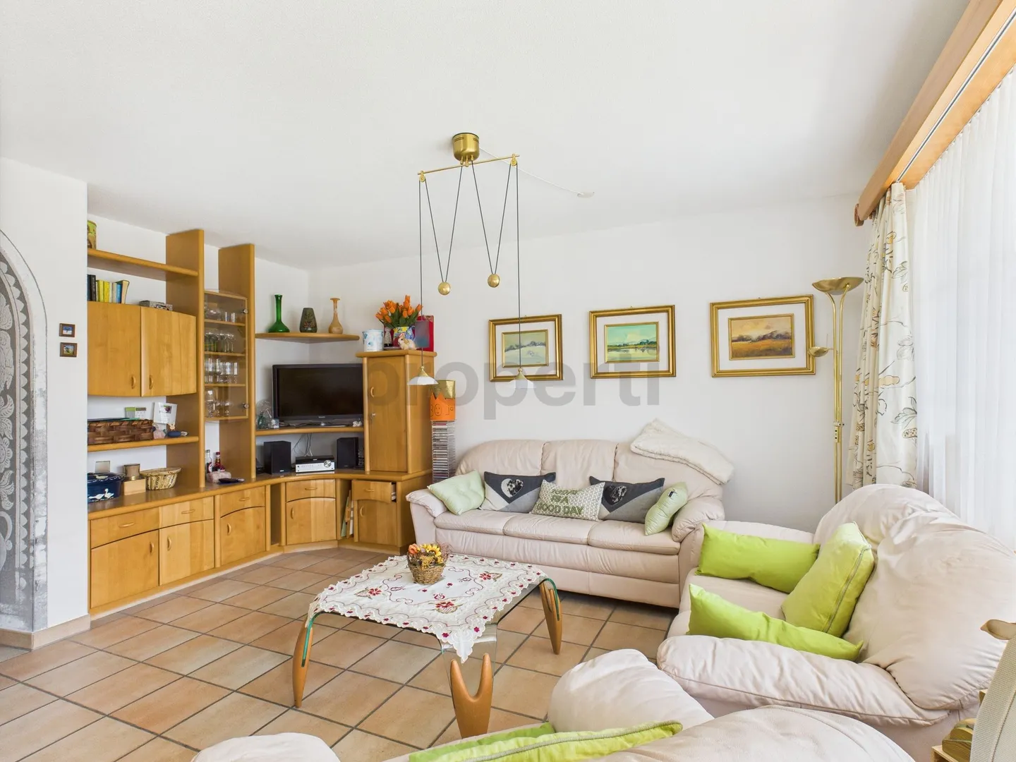 Bienvenue à Valens ! Appartement stylé de 3,5 pièces à vendre avec belle vue sur les montagnes - Photo 1 sur 13