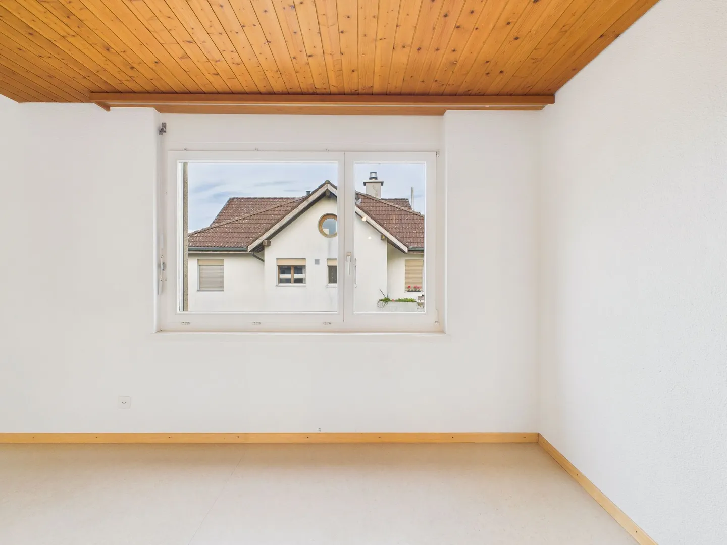 Newly renovated 4.5 room apartment in Gettnau - Photo 8 of 11