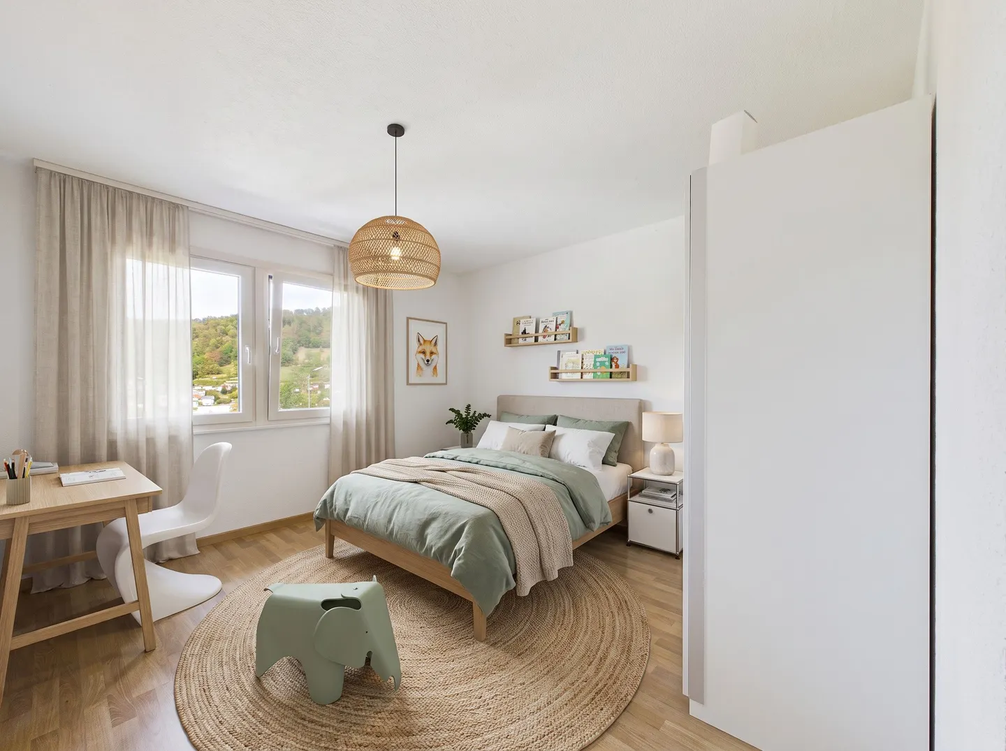 Grosszügiger Grundriss, Idyllischer Balkon & Frisch Renoviert im Jahr 2024! - Foto 8 von 13