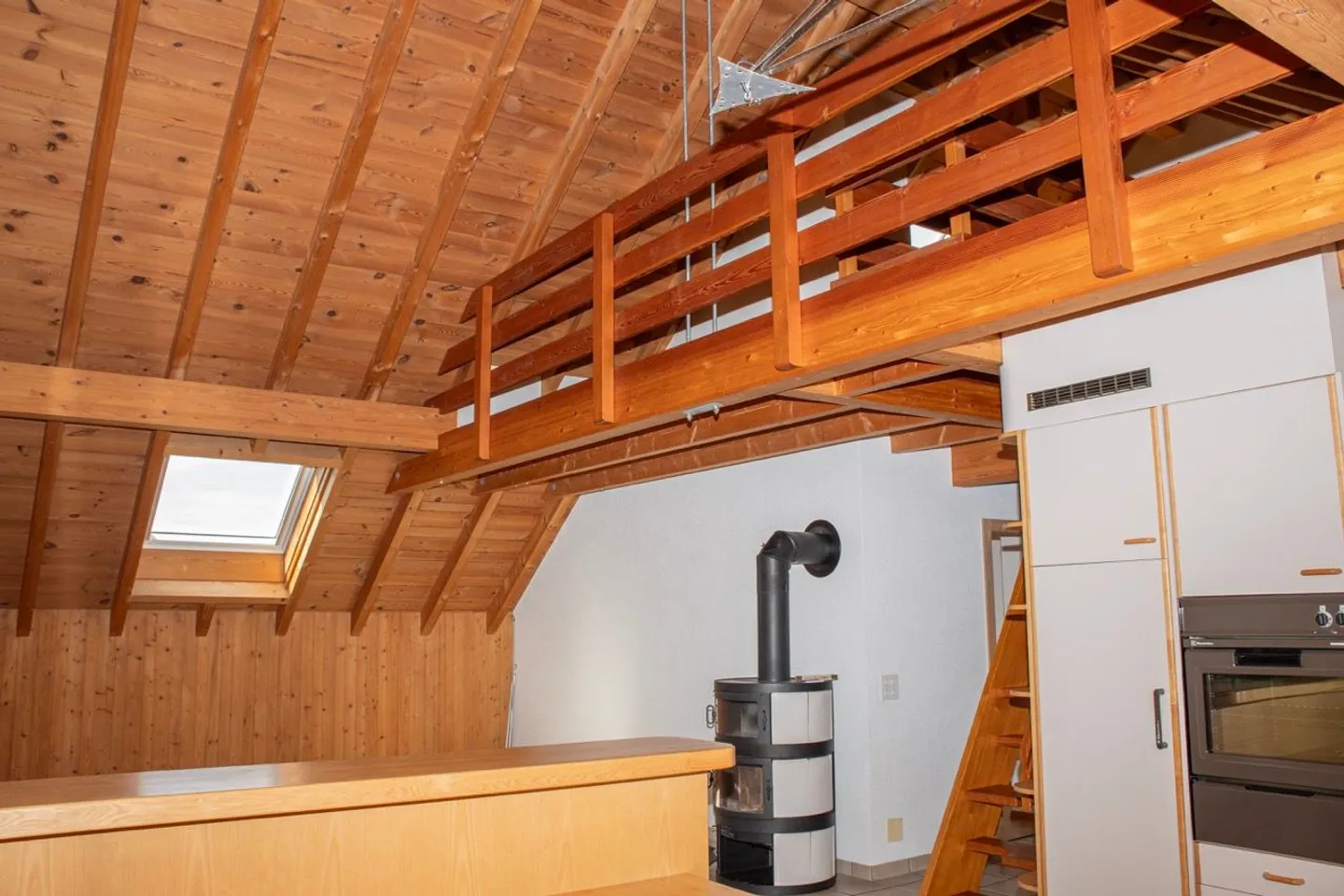 Appartamento affascinante 3.5 stanze nel verde con vista sulla foresta - Foto 4 di 10