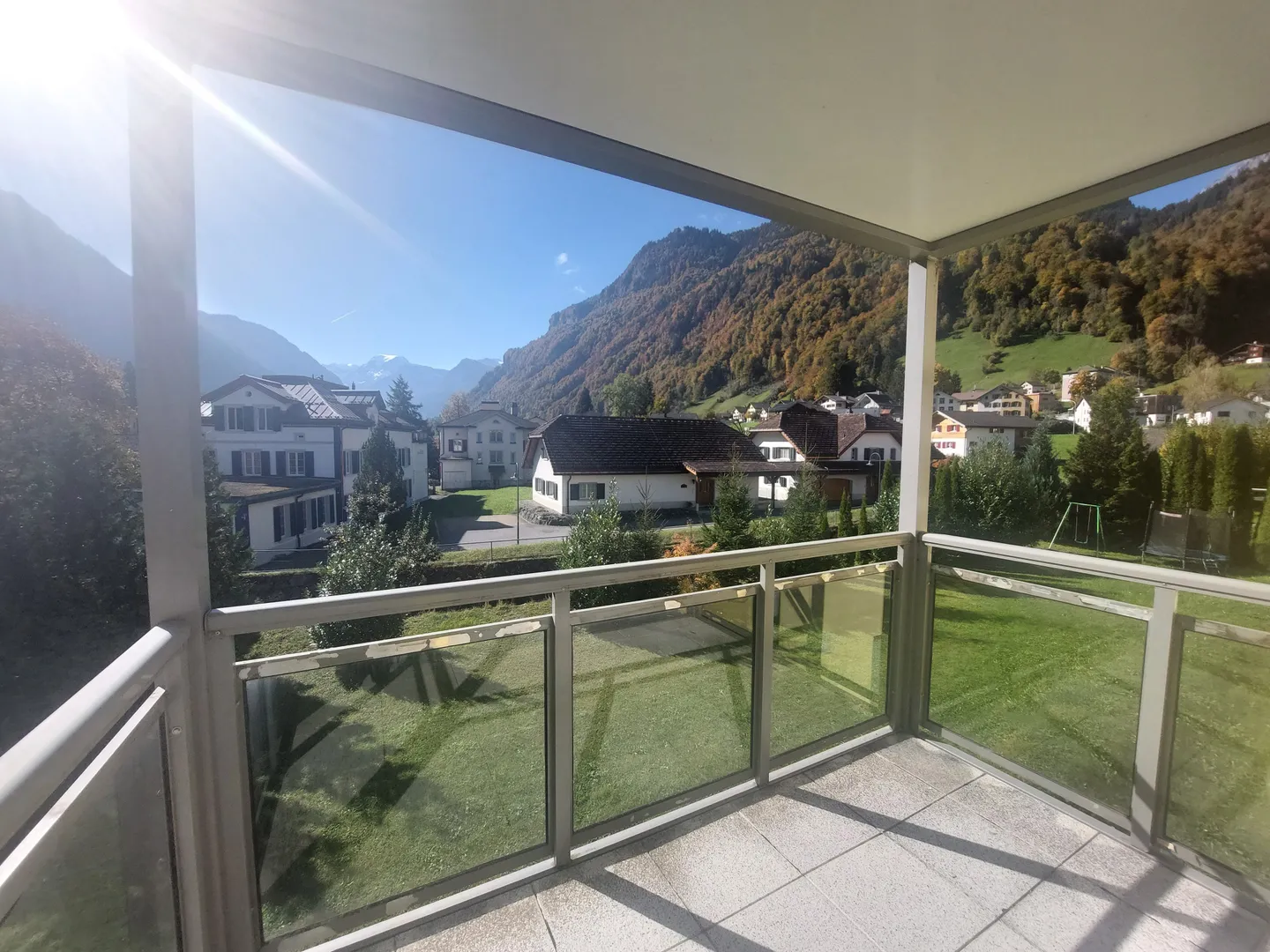 Sonnige 2.5-Zimmer-Wohnung mit Idylle in Luchsingen - Foto 11 von 12